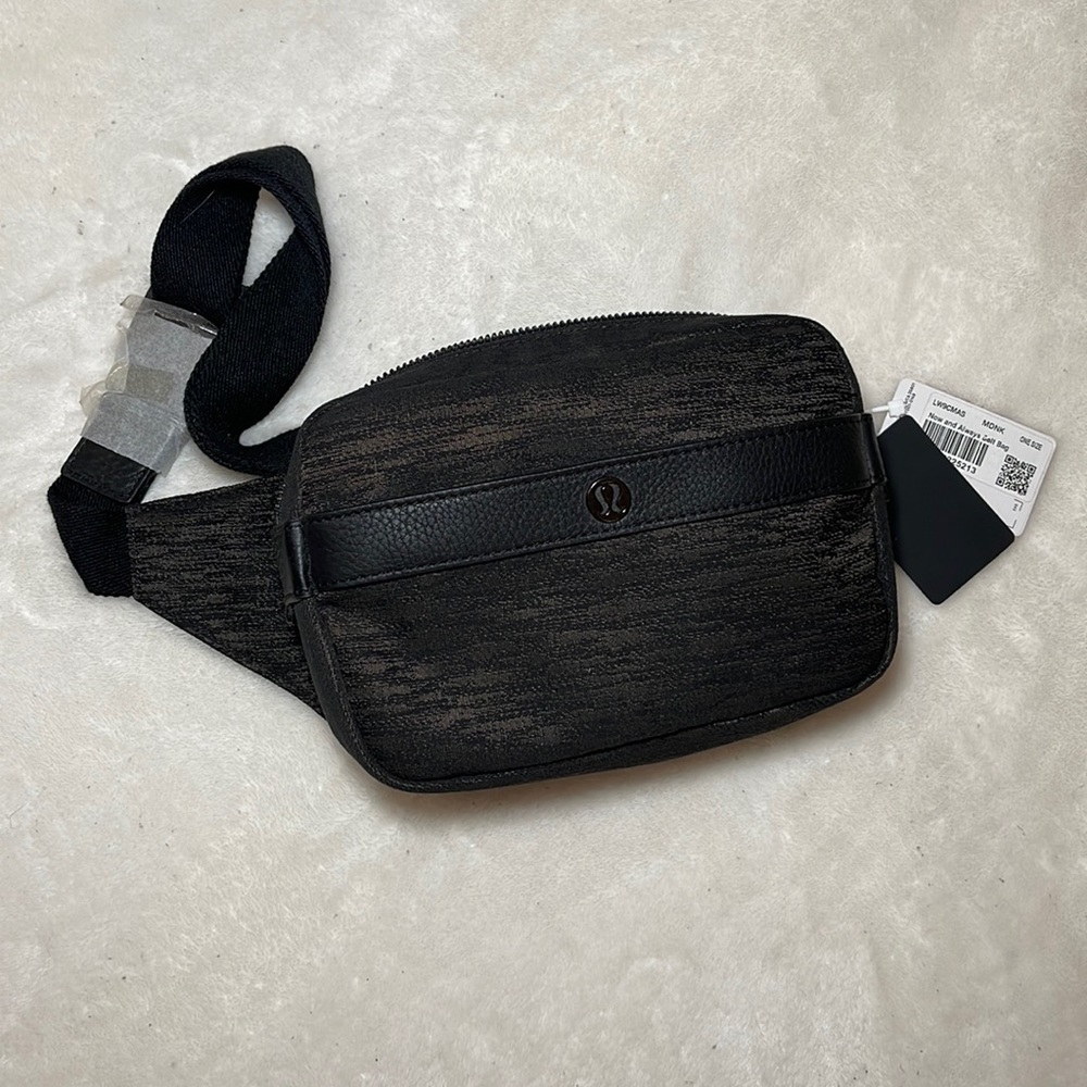 Lululemon Now and Always belt bag- BRAND NEW